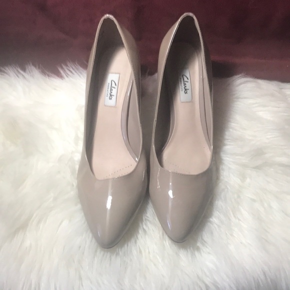 Clarks Shoes Beige Pumps By Clarks Size 95 Poshmark